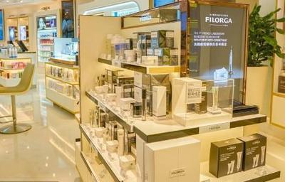 把握市場走向,他做化妝品專柜銷售年入20萬元