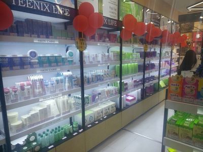 小資生活一站式連鎖助力開化妝品品牌連鎖店(圖)