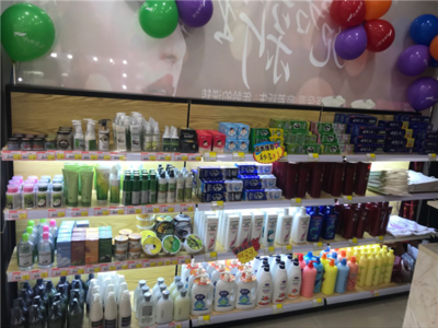 想開進口化妝品店 小資生活以實力鑄就品牌,以服務(wù)贏得市場